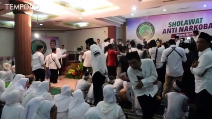 Pelawak Mantan Pecandu Segarkan Sholawat Anti-Narkoba