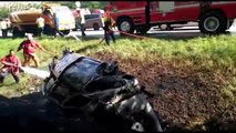 Terlibat Kecelakaan, Sebuah Minibus Terbakar di Tol Tangerang Merak