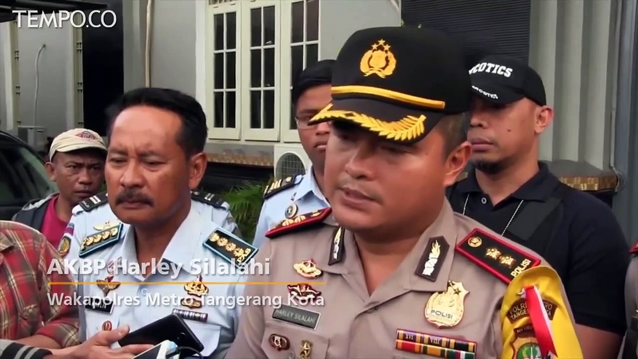 Masuk ke Penjara Bawa Ekstasi, Dua Pengunjung Ditangkap Petugas