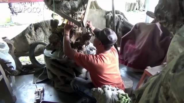 Kreasi Bonggol Jati yang Bernilai Jutaan Rupiah