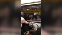 Iran, la folla nella metro grida 