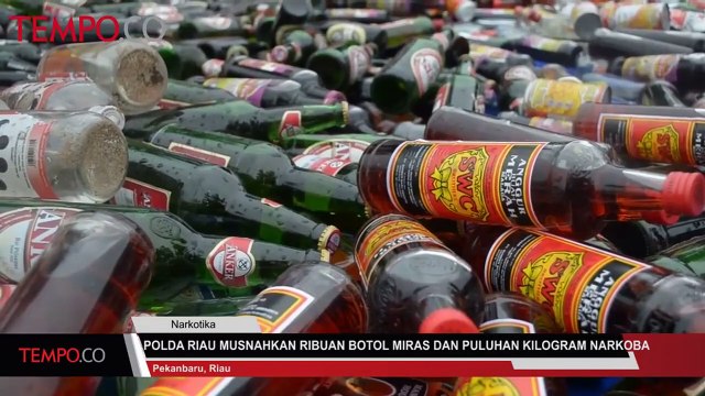 Polda Riau Musnahkan Ribuan Botol Miras dan Puluhan Kilogram Narkoba