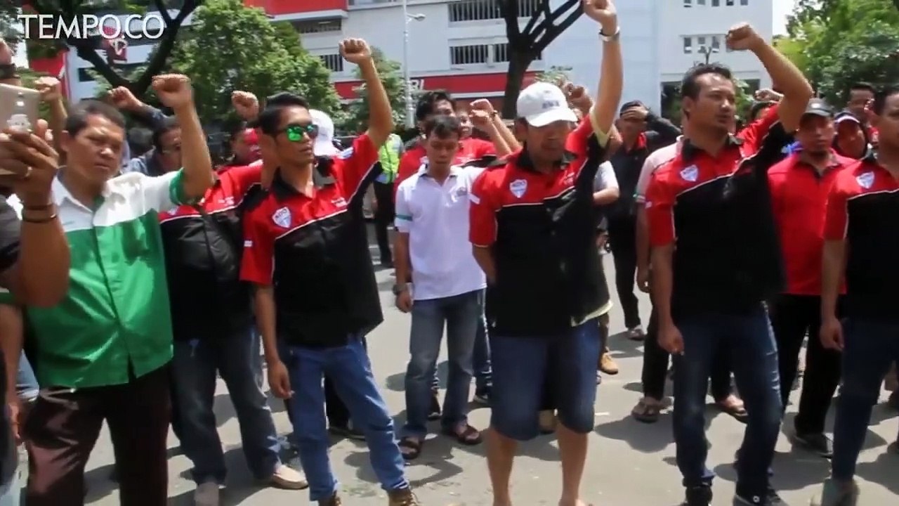 Ratusan Driver Online Semarang Gelar Aksi Tuntut Payung Hukum