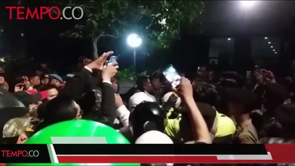 Massa Menyerang Kantor LBH Jakarta untuk Membubarkan Acara Seni