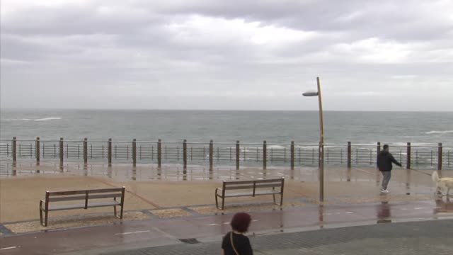 La borrasca trae lluvias, fuertes vientos y temperaturas inferiores a los 10 grados