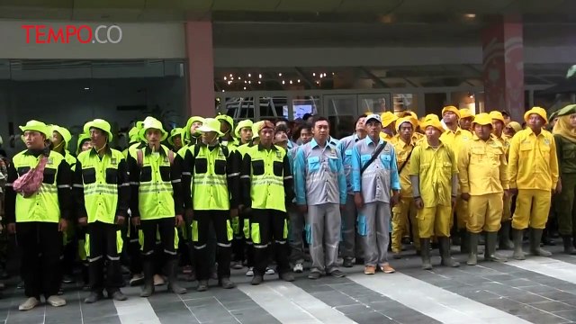 Sambut HUT RI, Kota Tangerang Kibarkan Bendera Merah Putih Raksasa
