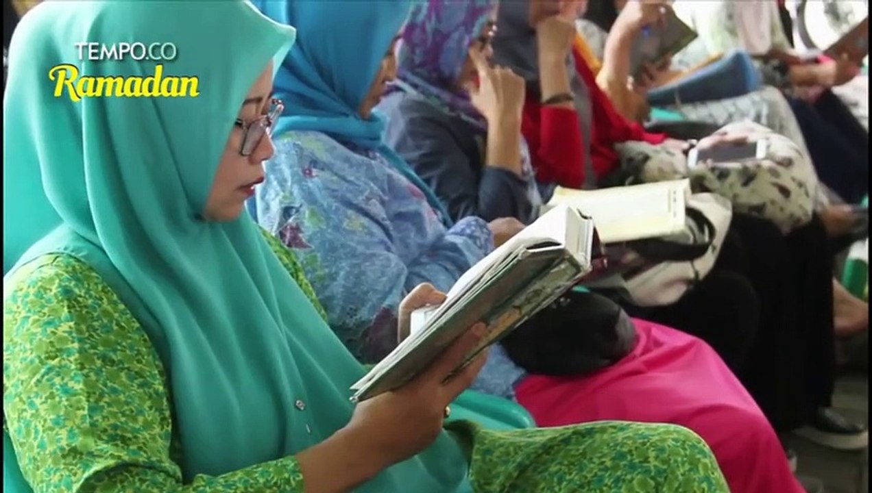 Ngaji Semaan Berharap Berkah saat Ramadan