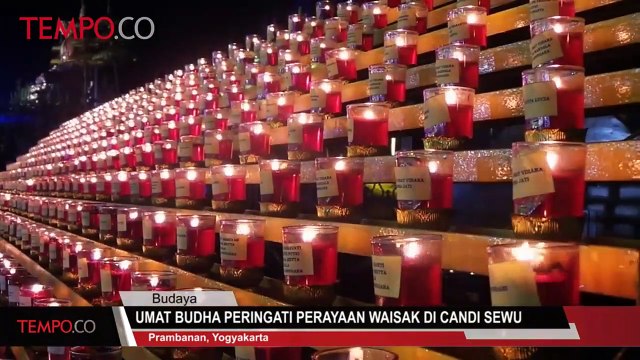 Umat Budha Peringati Perayaan Waisak di Candi Sewu
