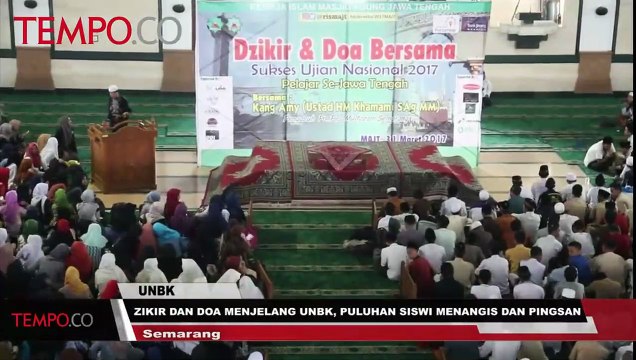 Zikir dan Doa Menjelang UNBK, Puluhan Siswi Pingsan
