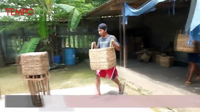 Kerajinan Enceng Gondok Tembus Pasar Eropa