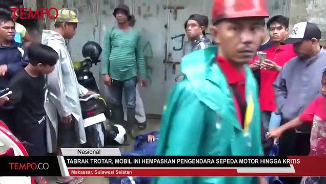 Tabrak Trotoar, Mobil Ini Hempaskan Seorang Pengendara Motor Hingga Kritis