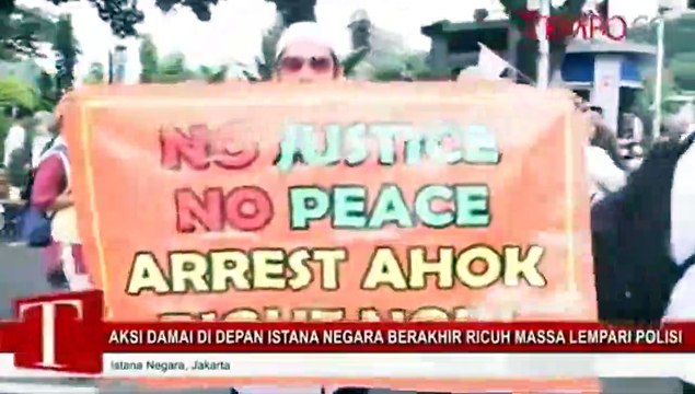 Aksi Damai Di Depan Istana Negara Berakhir Ricuh, Massa Lempari Polisi