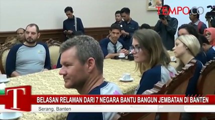 Belasan Relawan Dari 7 Negara Bantu Bangun Jembatan di Banten