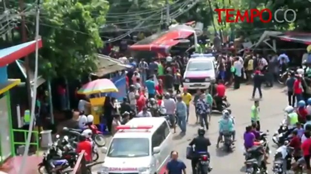 Usai Tabrak Mobil dan 4 Motor, Bus Berpenumpang 40 Orang Terbalik