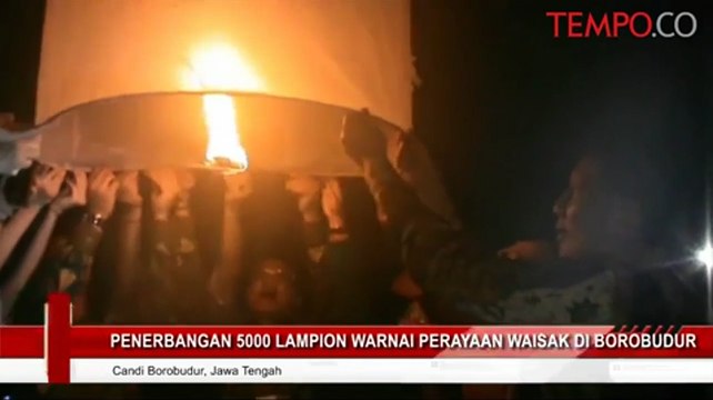 Ribuan Lampion Meriahkan Perayaan Waisak di Borobudur