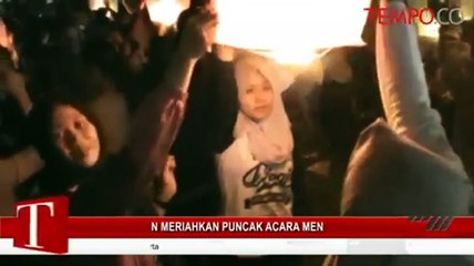 Ribuan Lampion Meriahkan Puncak Manoreh Night Spectacular