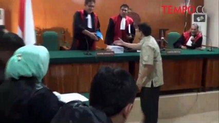 Ricky Siap Bongkar Skandal Suap Pendirian Bank Banten