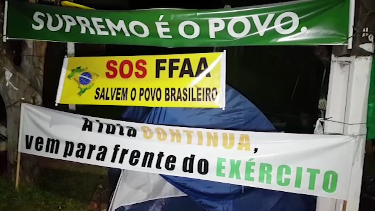 #BrasilFoiRoubado relatam manifestantes de Cascavel