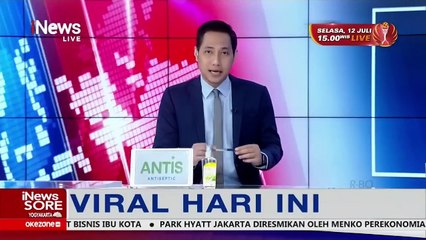 Seekor Ular Muncul dan Kejar Wisatawan Berbaju Merah