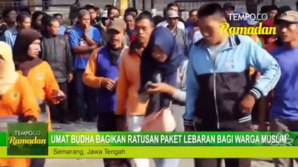 Umat Budha Bagikan Ratusan Paket Lebaran Bagi Warga Muslim