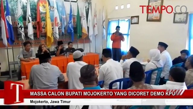 Massa Calon Bupati Mojokerto yang Dicoret Demo KPU