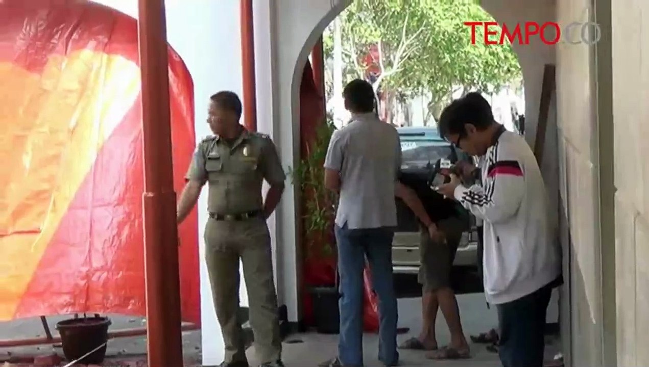 Cuaca Cerah, Atap Pendopo Lama Gubernur Banten Ambruk