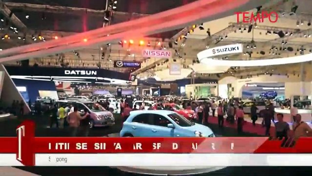 Intip Seksinya Para SPG di Pameran Mobil GIIAS