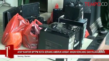 Download Video: Atap Kantor BPTPM Ambruk Akibat Angin Kencang dan Hujan Deras