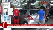 Warga Antusias Mencoba Menggunakan Pertalite