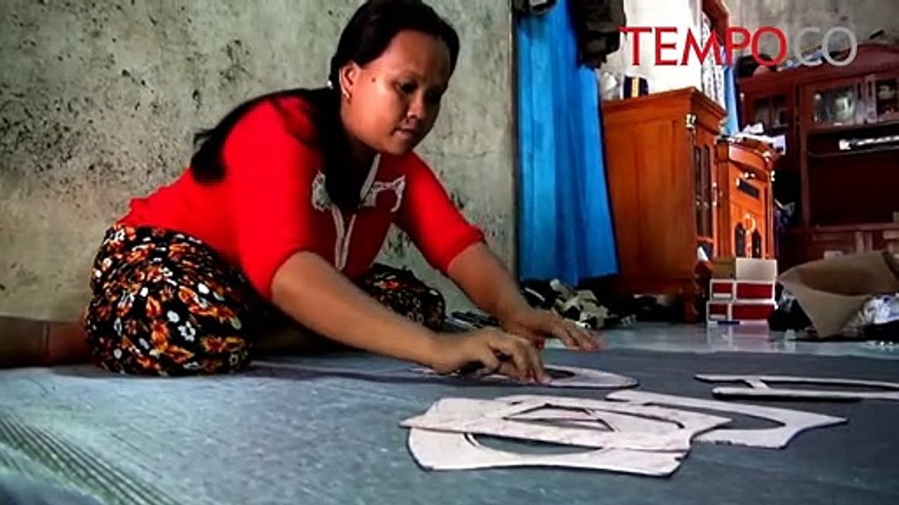 Wow-Dengan-Modal-Rp-500-Ribu-Perajin-Sepatu-Ini...