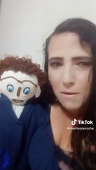 VIDEO| Mujer "se casa" con muñeco que compró para ensayar sus bailes y "tiene" un hijo con él