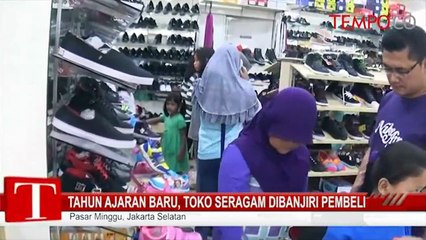 Tahun Ajaran Baru, Toko Seragam Dibanjiri Pembeli