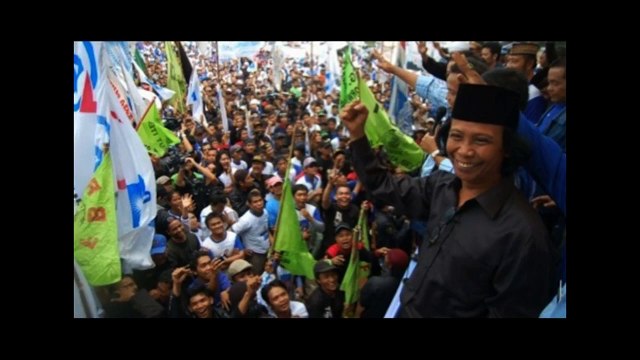 120215-DARI-REDAKSI-TEMPO-PUKUL-6movOutput1.flv