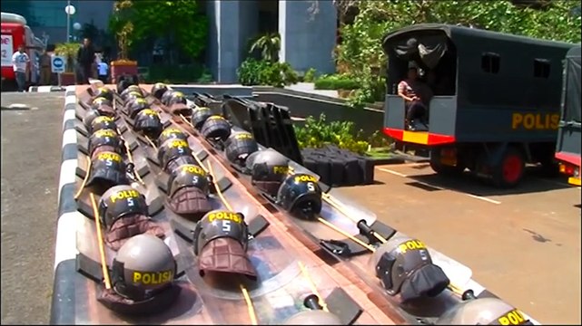 021214-DARI-REDAKSI-TEMPO-PUKUL-6movOutput1.flv