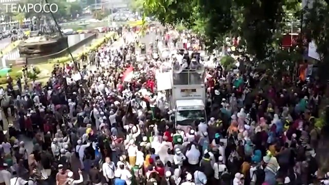 Memaksa Masuk, Pendemo PA 212 Terlibat Bentrok dengan Polisi