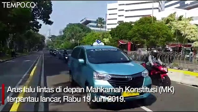 Kondisi Arus Lalu Lintas di Depan MK Sebelum Sidang