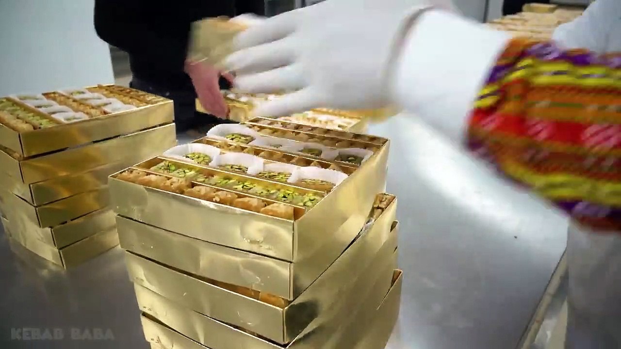 Legendary Syrian Dessert varieties  Baklava, Kunafa ||World Food Elist