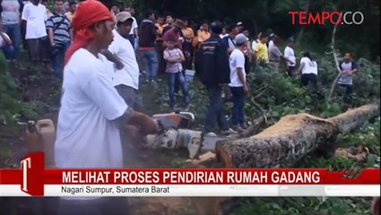 Melihat-Proses-Pendirian-Rumah-Gadang.flv