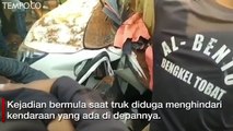 Truk Oleng Timpa Mobil, Empat Orang Tewas Satu Balita Selamat