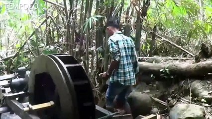 Membuat Listrik Mandiri dari Derasnya Sungai Kracak