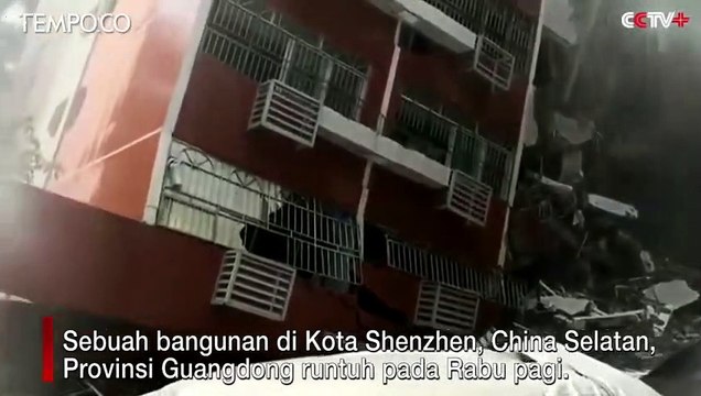 Detik-detik Bangunan Runtuh di Cina