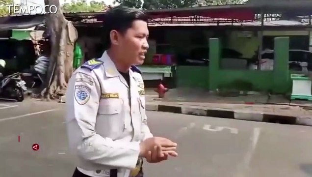 Protes Pengendara di Hari Pertama Penerapan Ganjil Genap