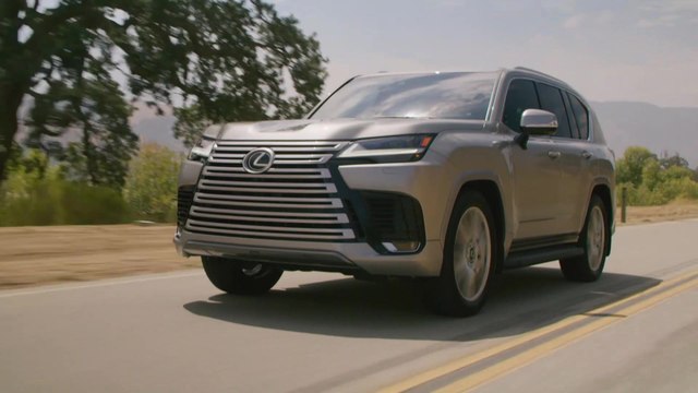 2023 Lexus LX 600 Ultra Luxury Driving Video