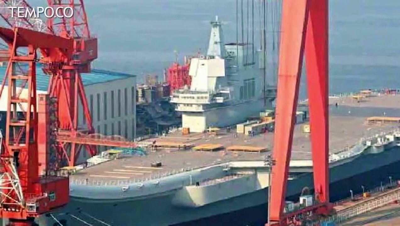 Cina Bangun Kapal Induk Pertama, Mampu Angkut 36 Pesawat Tempur