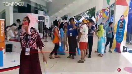 Kostum Unik Suporter Ramaikan Indonesia Open 2019