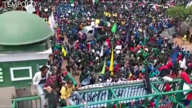 Video Drone, Demo Ribuan Mahasiswa Tolak RUU KPK dan RUU KUHP di Gedung DPR