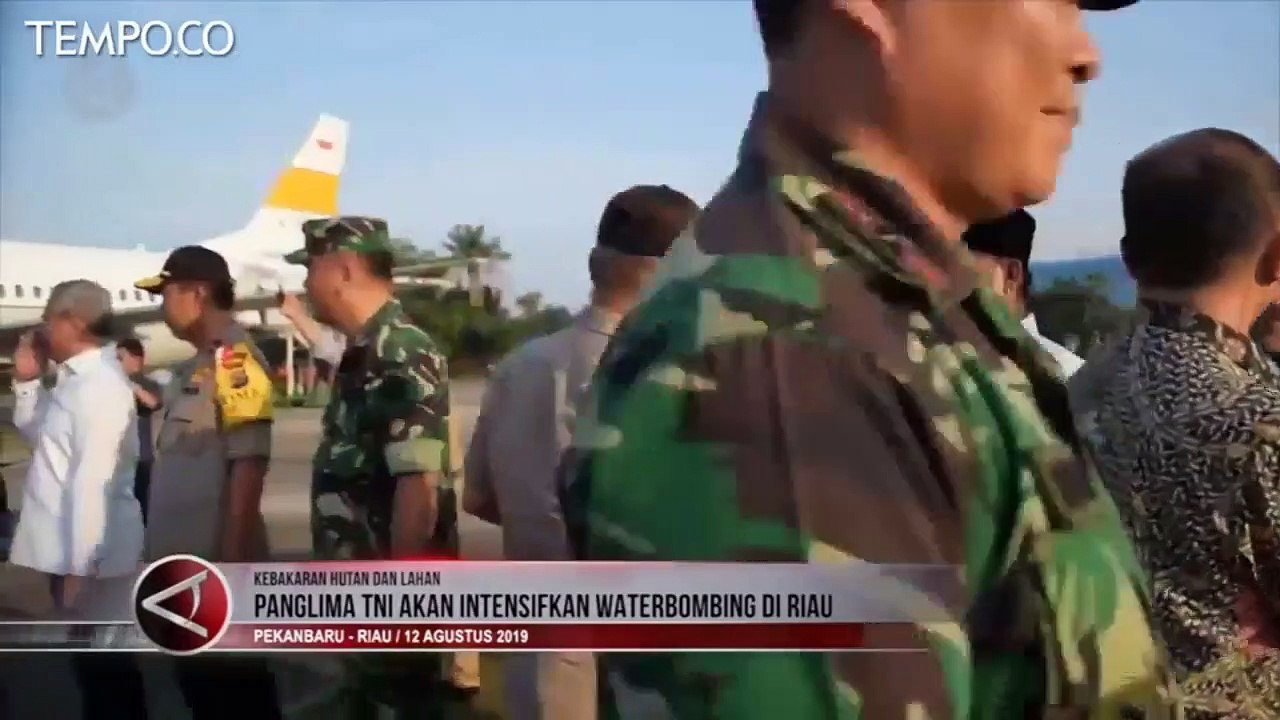 Waterbombing Diintensifkan Kurangi Kebakaran Hutan di Riau