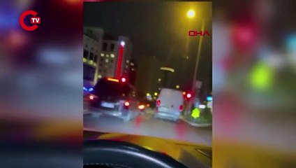 Otomobil üstünde tehlikeli yolculuk