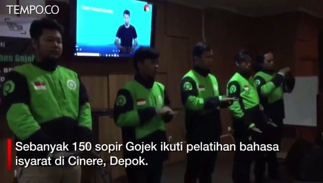 Ingin Layani Pelanggan Tunarungu, Sopir Gojek Belajar Bahasa Isyarat
