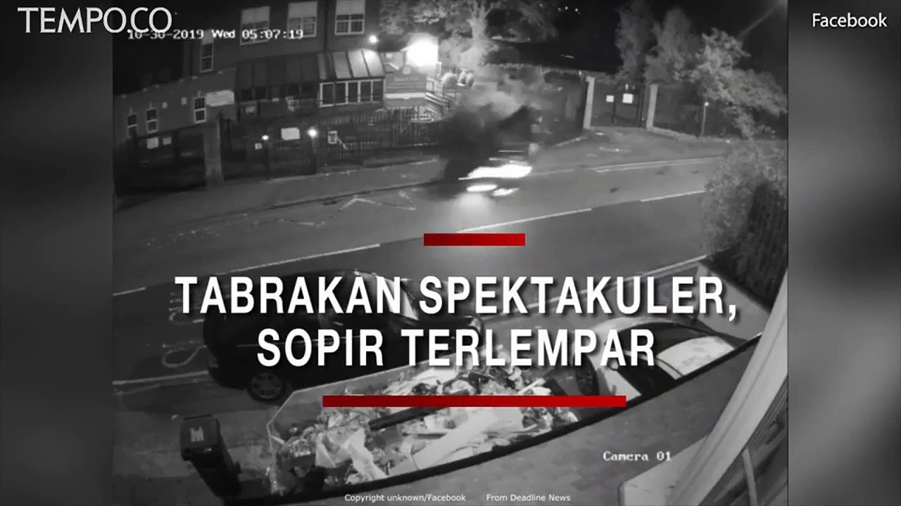 Tabrakan Spektakuler, Mobil Berguling-guling, Sopir Terlempar, Ini yang Terjadi